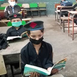 کے پی کے اسکولوں میں اگست سے دوسری شفٹ متعارف کرائی جائے گی